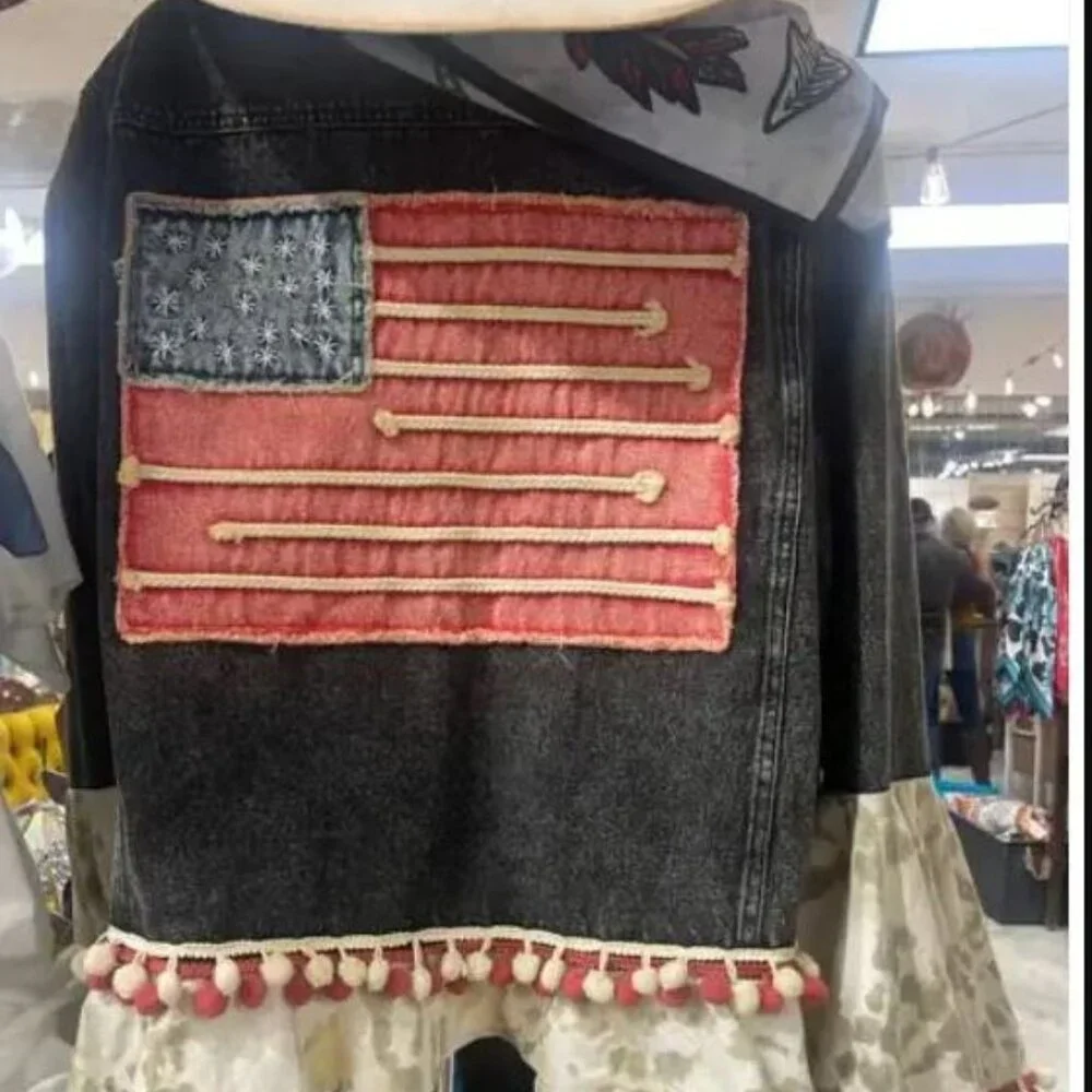 NWT A Rare Bird Flag Jacket - Picture 2 of 2